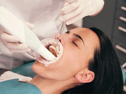 10 - پاکسازی عمیق دندان ها چگونه انجام می شود؟