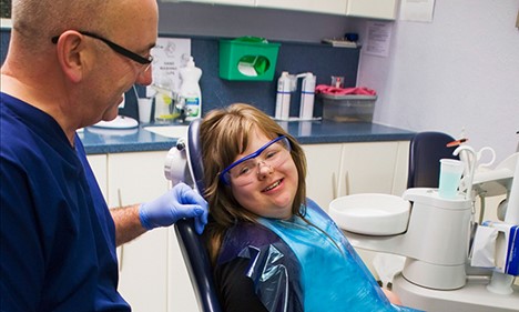مراقبت دندانی افراد دارای معلولیت